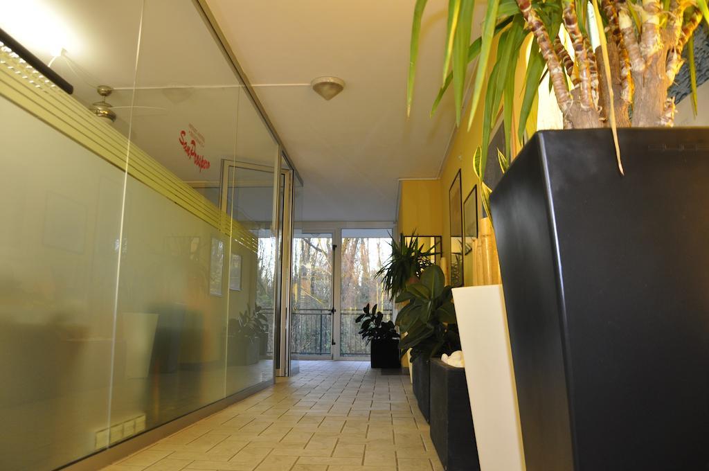 Residence San Prospero Garbagnate Milanese Eksteriør billede