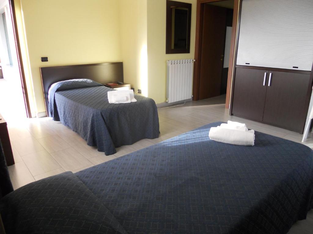 Residence San Prospero Garbagnate Milanese Eksteriør billede