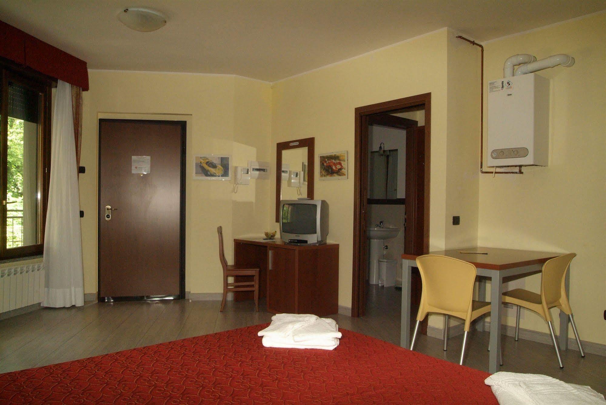 Residence San Prospero Garbagnate Milanese Eksteriør billede
