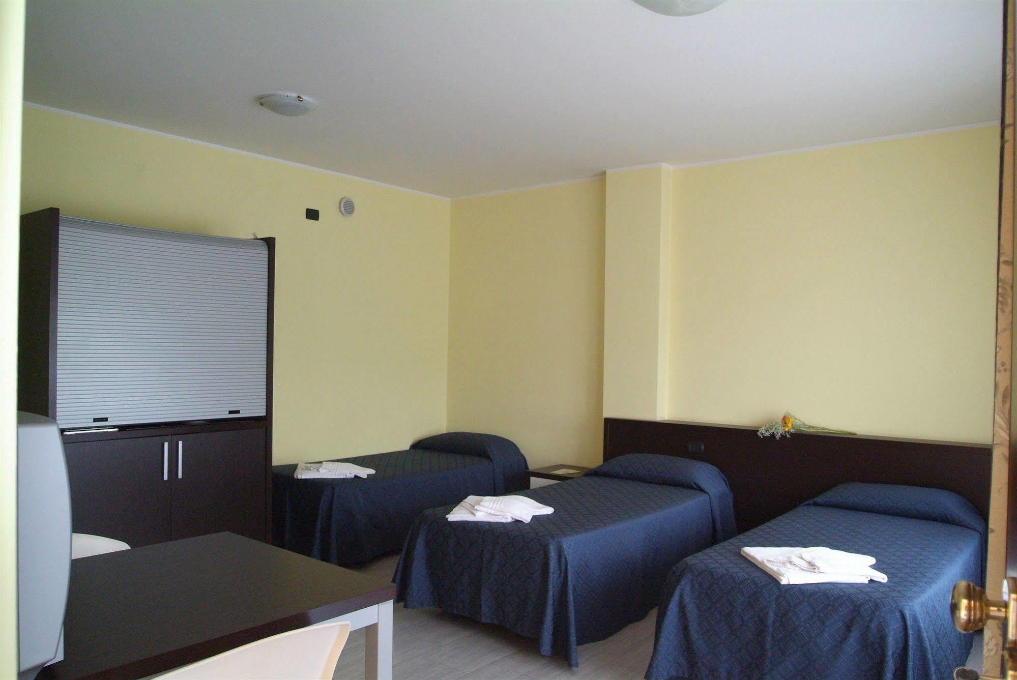 Residence San Prospero Garbagnate Milanese Eksteriør billede