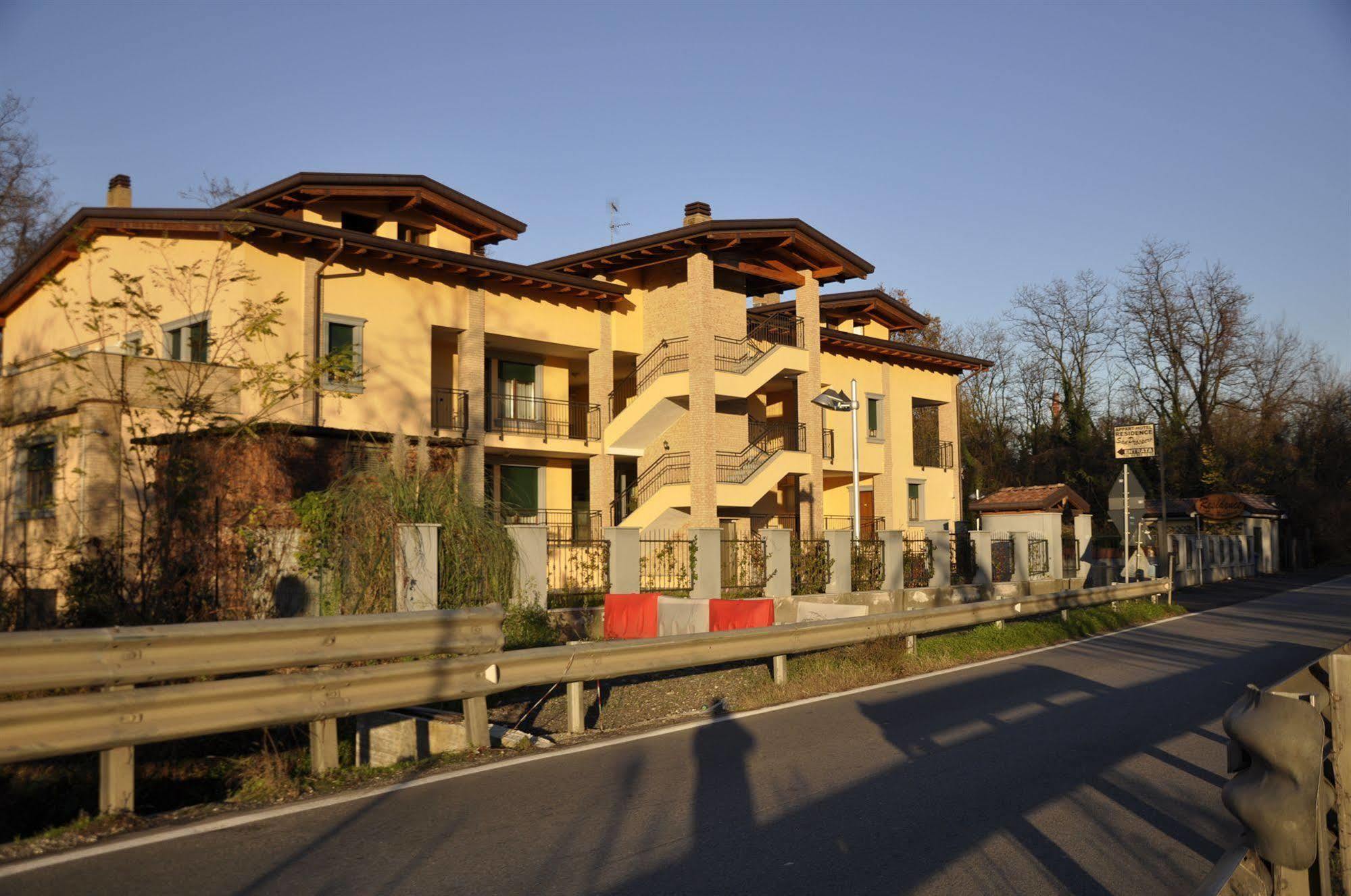 Residence San Prospero Garbagnate Milanese Eksteriør billede