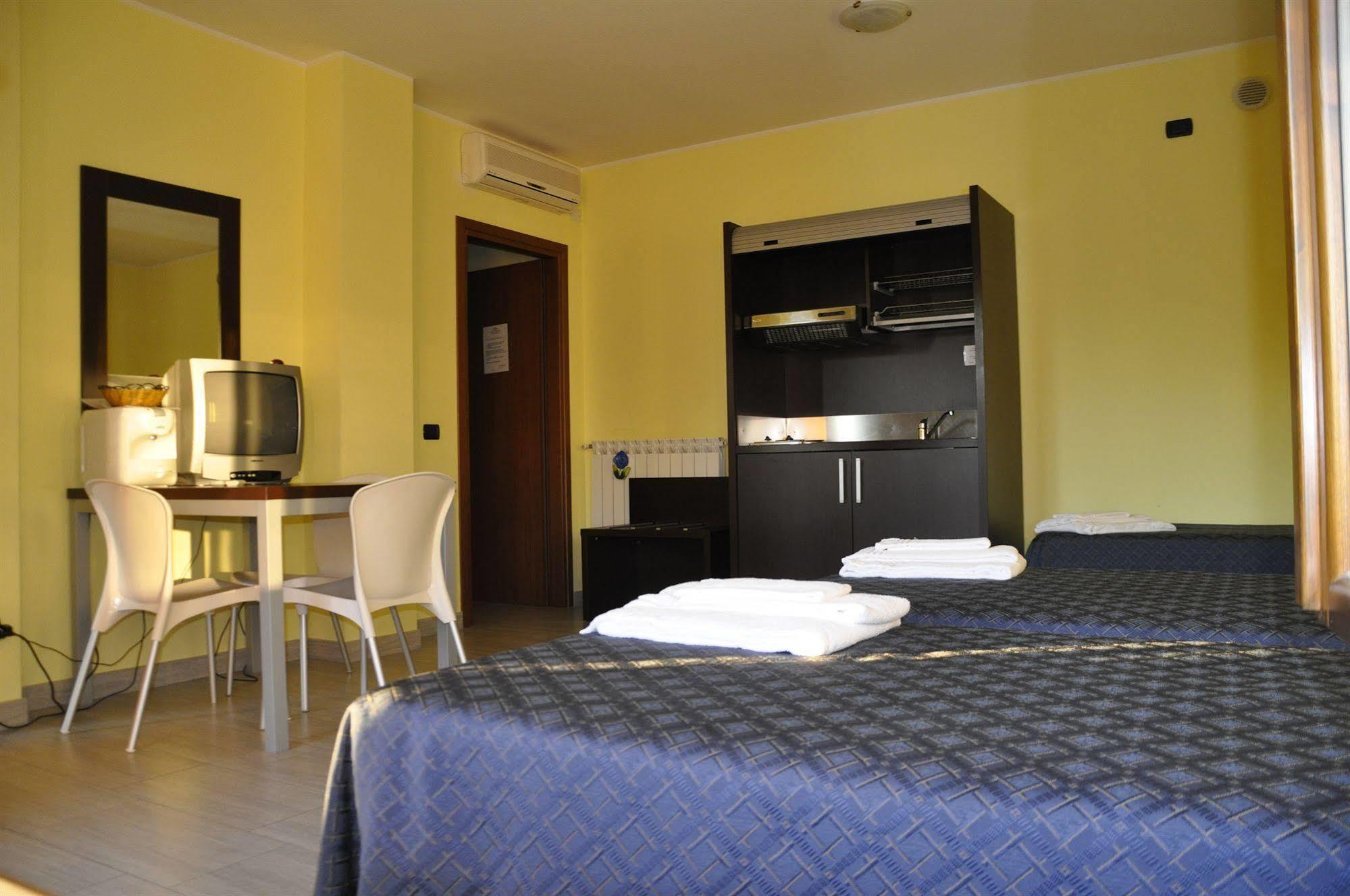 Residence San Prospero Garbagnate Milanese Eksteriør billede